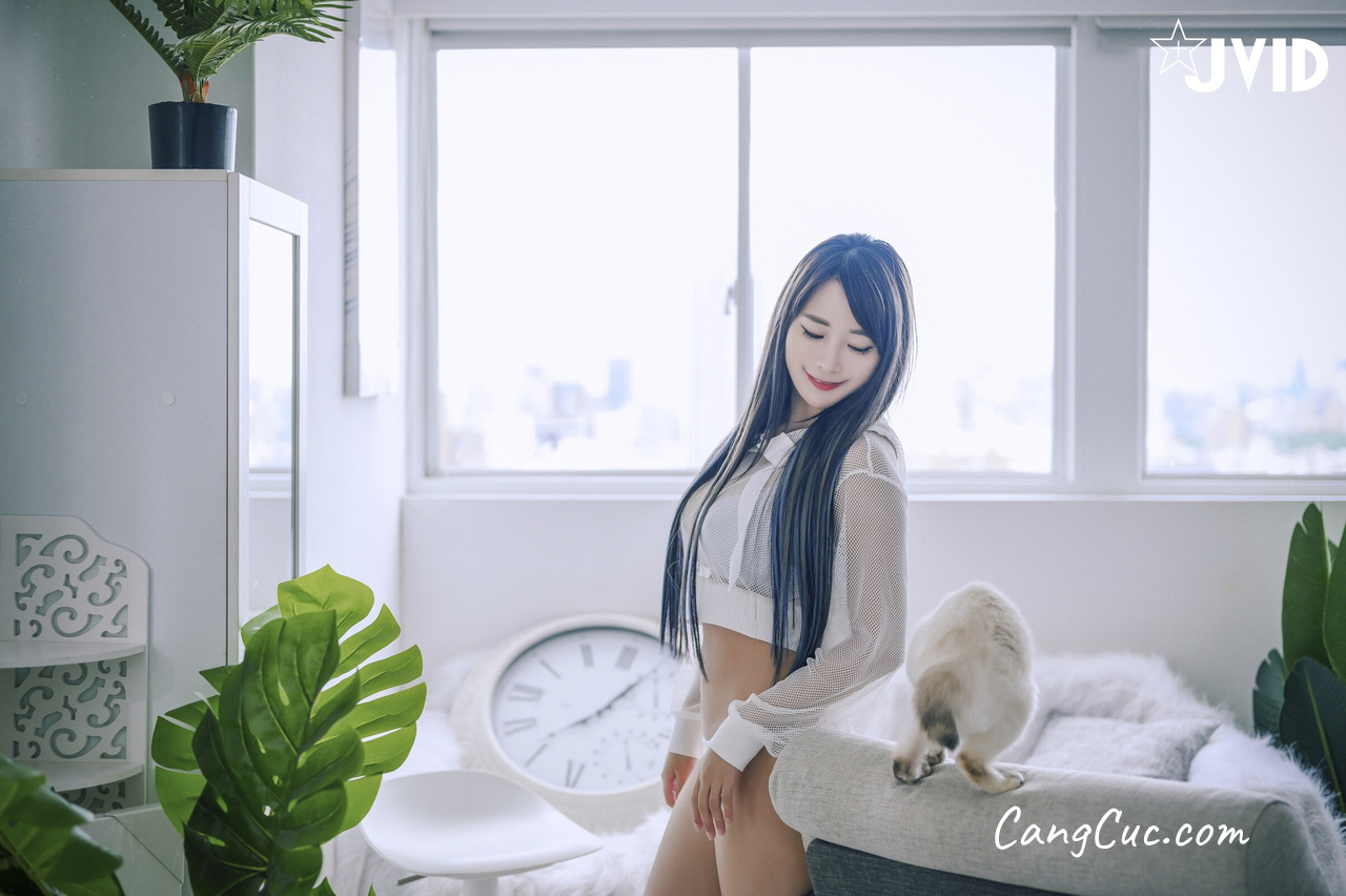 [JVID] Lele 樂樂 – 巨乳女神 樂樂－色誘閨密兄長，激情畫面曝光
