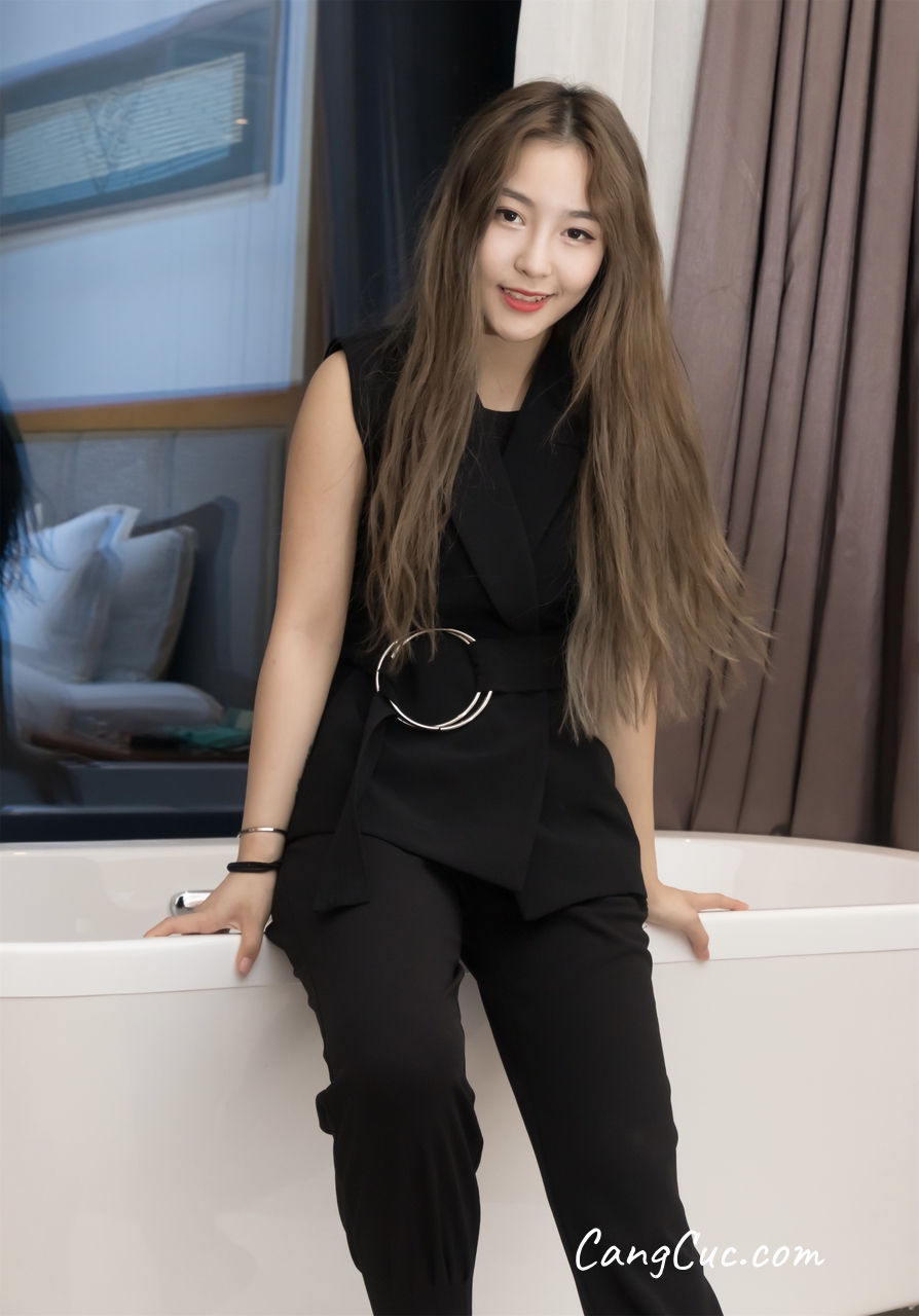 [Private Photoshoot] 杜雨涵 – 网红纯依风吟鸟唱杜雨涵尤果网含含全尺度私拍