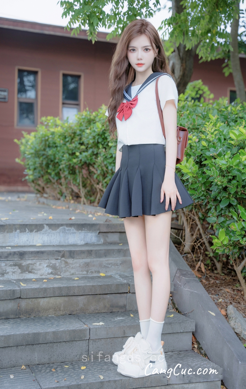 [XR Uncensored] 拍黄瓜 – R18 秀人网模特 纯真与活力的完美结合