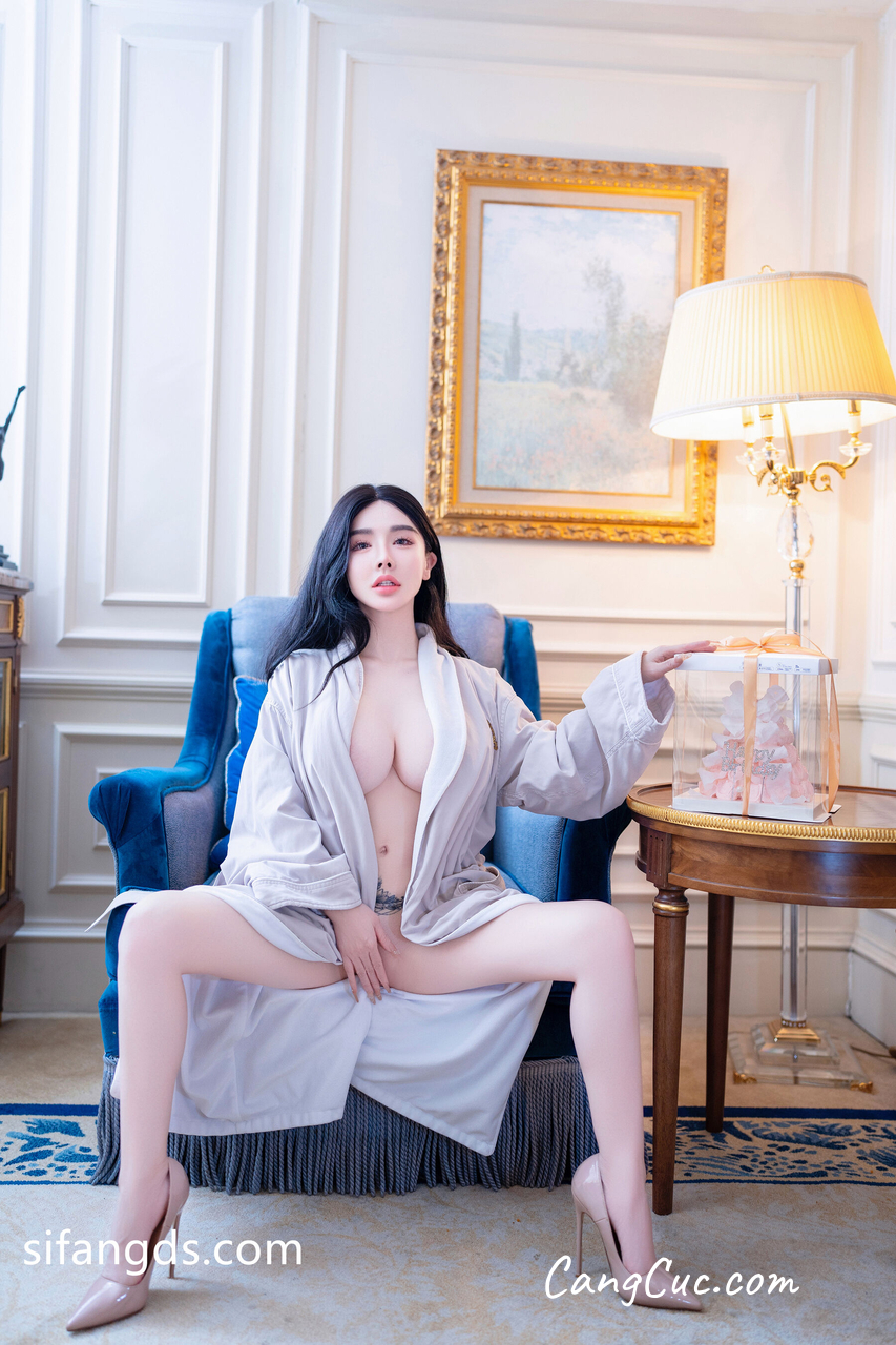 [XR Uncensored] 潘娇娇 – R18 秀人网模特 生日快乐