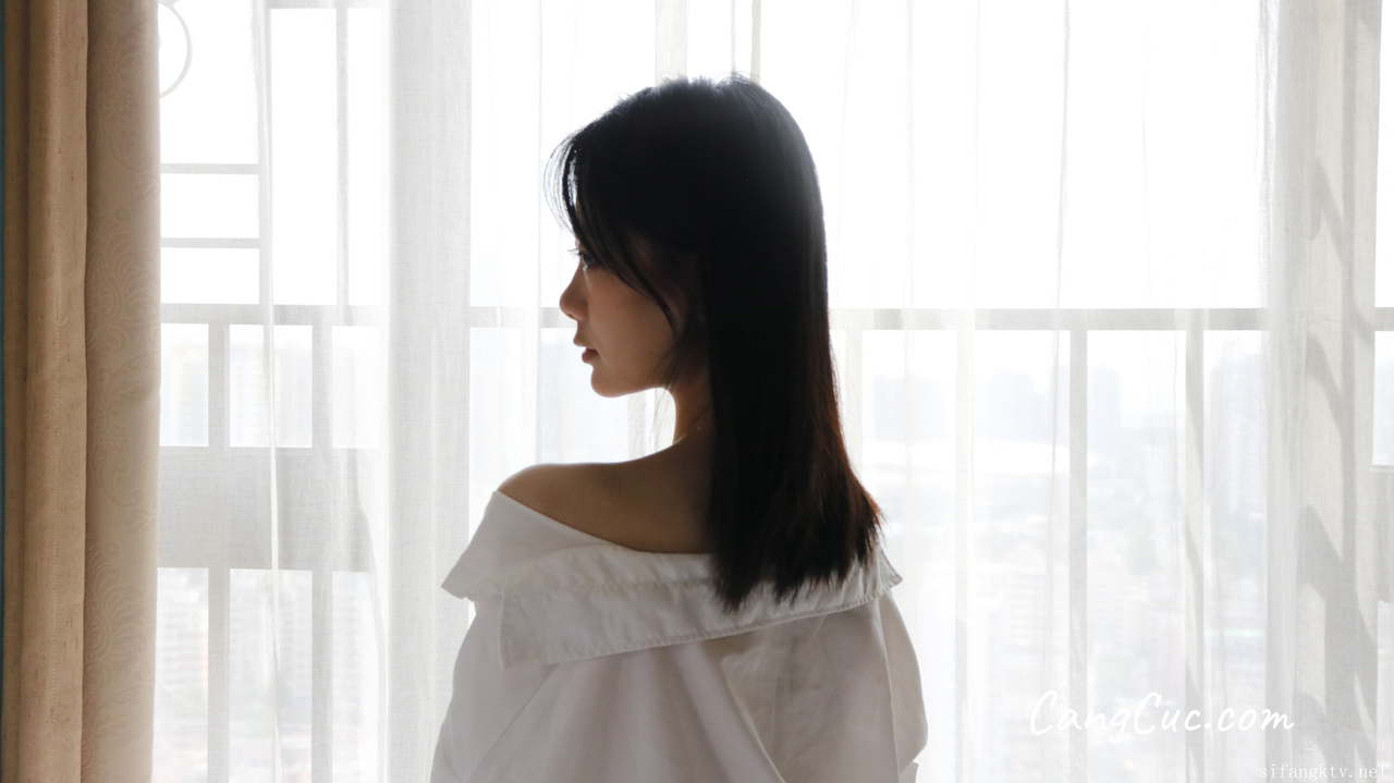 [XR Uncensored] 谢小蒽 – R18 秀人网模特 窗边的私语