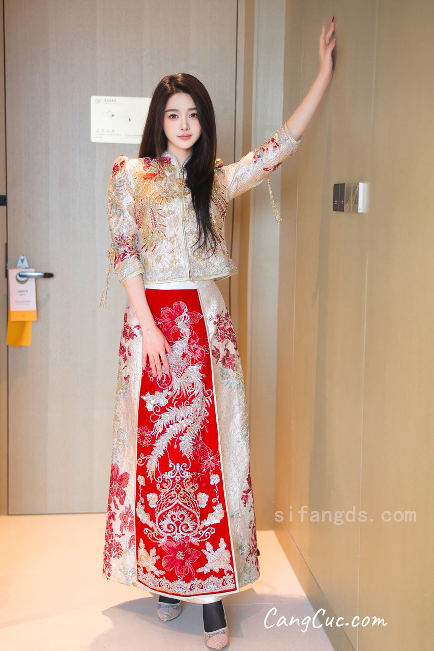 [XR Uncensored] Candy糖糖 – R18 秀人网模特 新年礼服