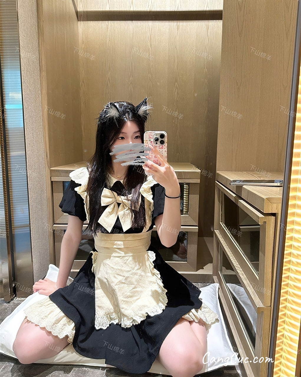 Coser@下山绵羊 – 退网的X福利姬 白嫩的萝莉