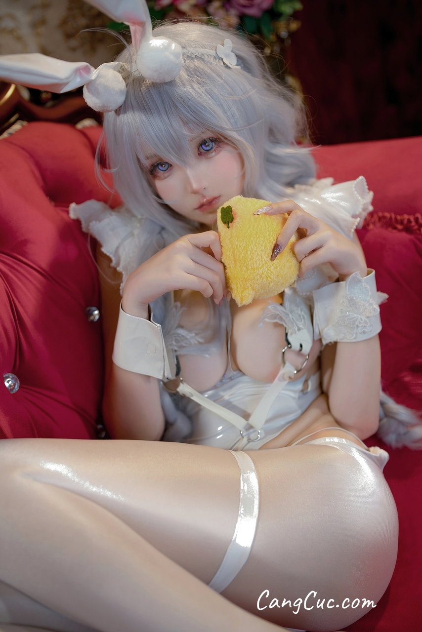 Coser@小祭漓 – 懒懒的白兔 恶毒