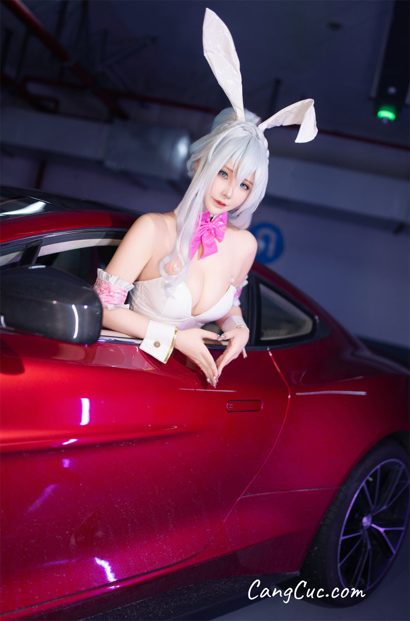 Coser@抱走莫子aa – 雪女跑车兔女郎