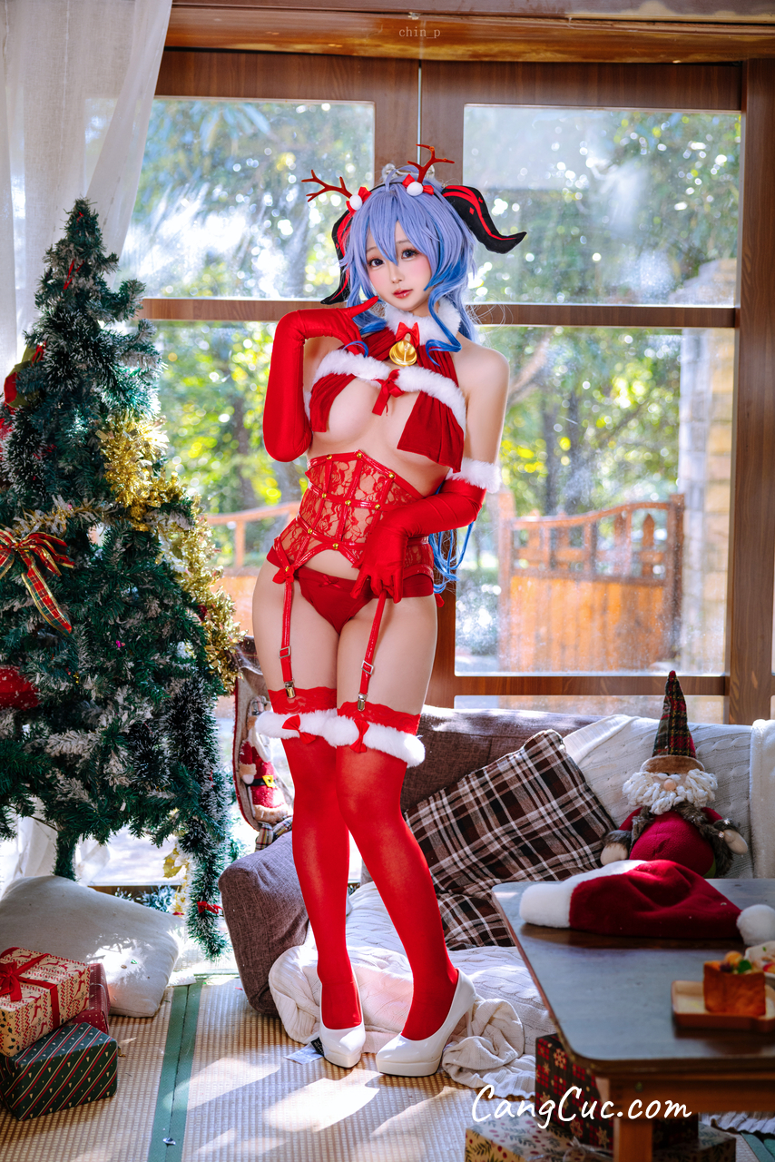 Coser@日奈娇 – 甘雨圣诞