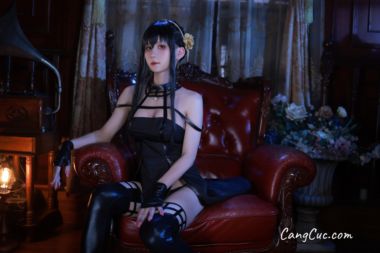 Coser@桜满三时 – 约尔礼服