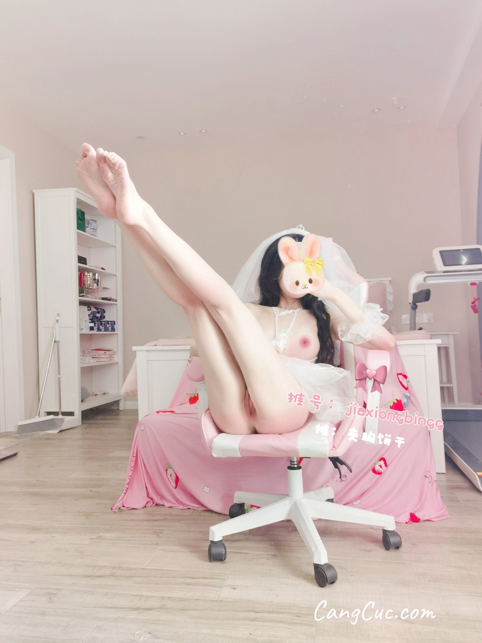 Coser@橙子喵酱 – 夹胸饼干 – 短裙婚纱