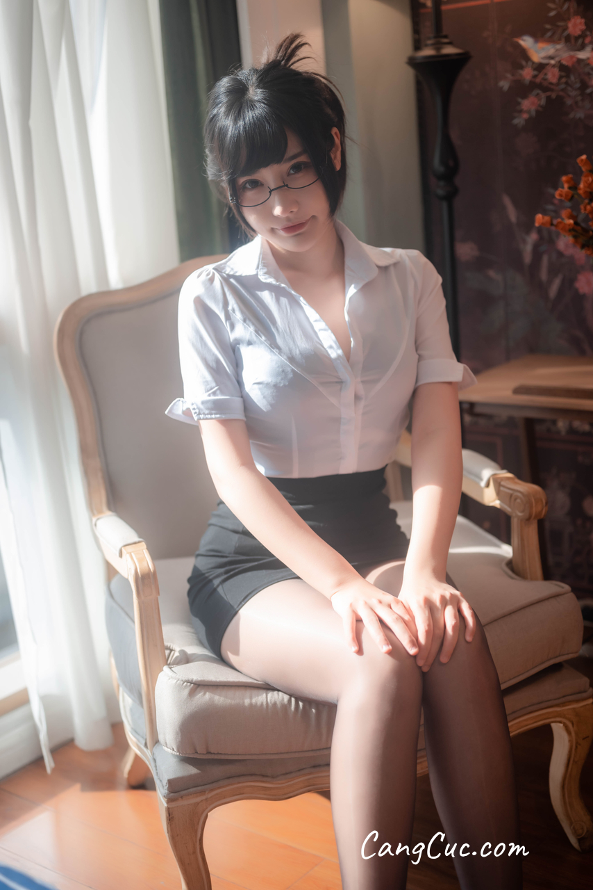 Coser@糖果果Candy – 室内OL