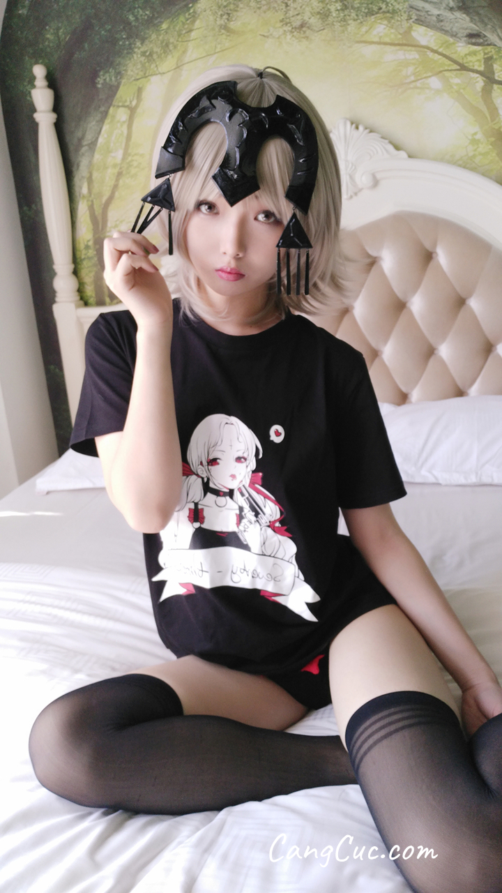 Coser@雯妹不讲道理 – 黑贞德穹妹