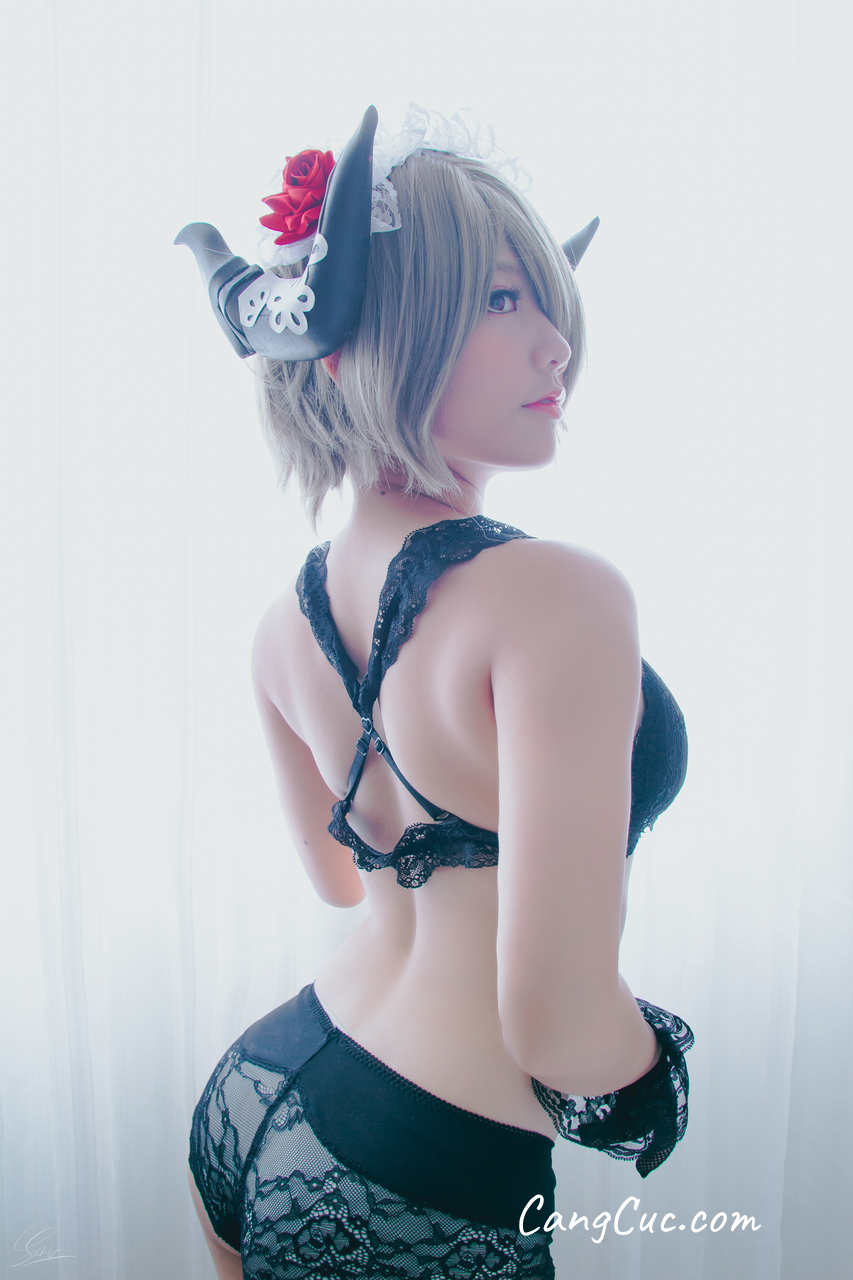 Coser@Messie Huang – Sexy Rita