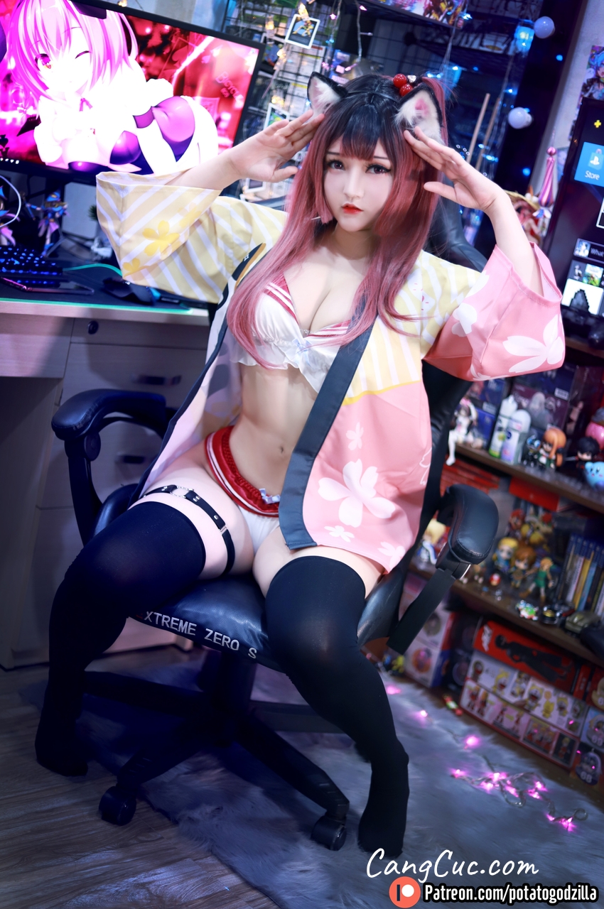 Coser@Potato Godzilla – Weeb Girl