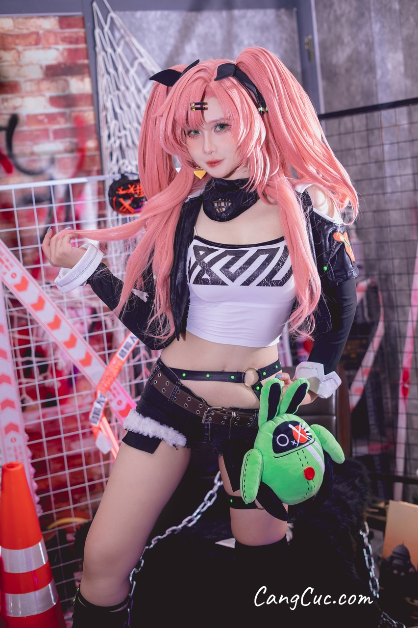 Coser@Pyon – Nicole Demara