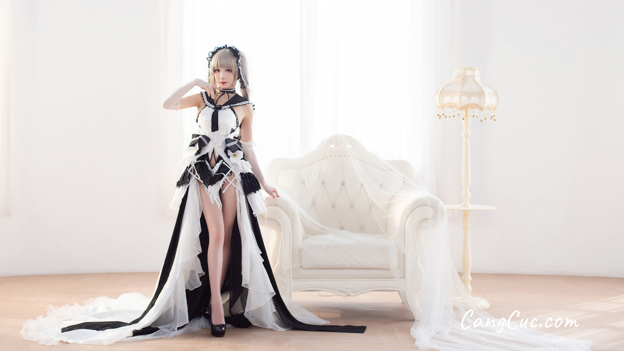 Coser@Tomoyo酱 – 碧蓝 可畏礼服