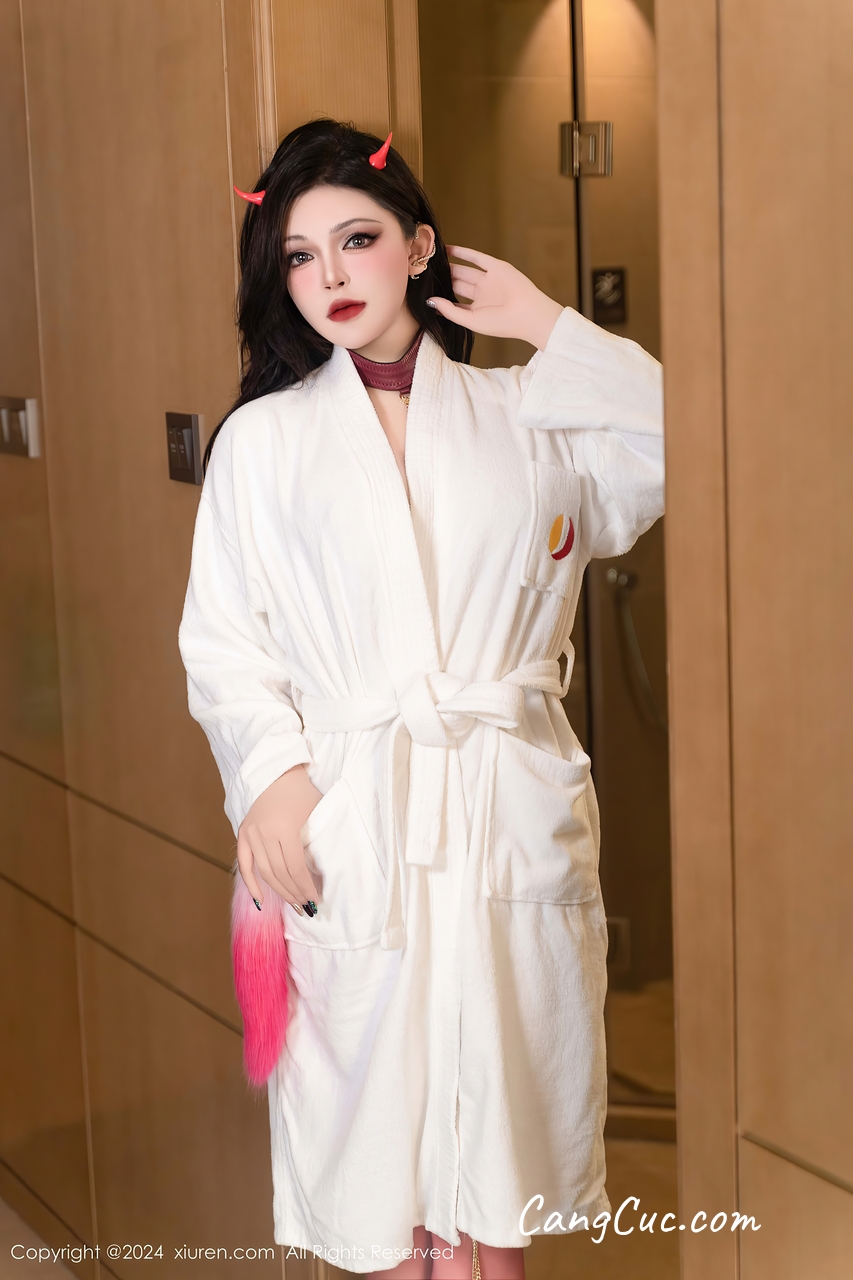 XIUREN No.9352 伊丽莎有点白