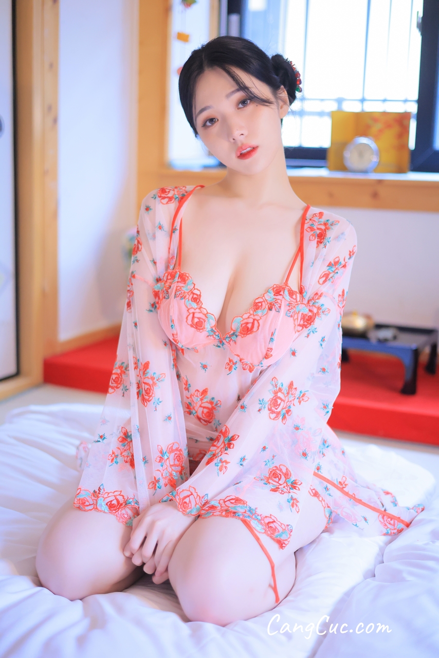 Yeon Woo (연우) – Heat