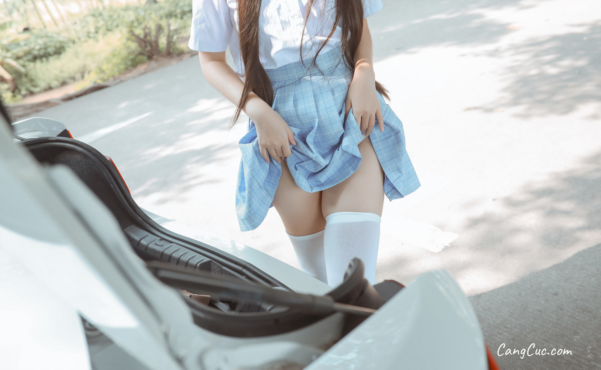 Coser@不呆猫: 白丝过膝袜