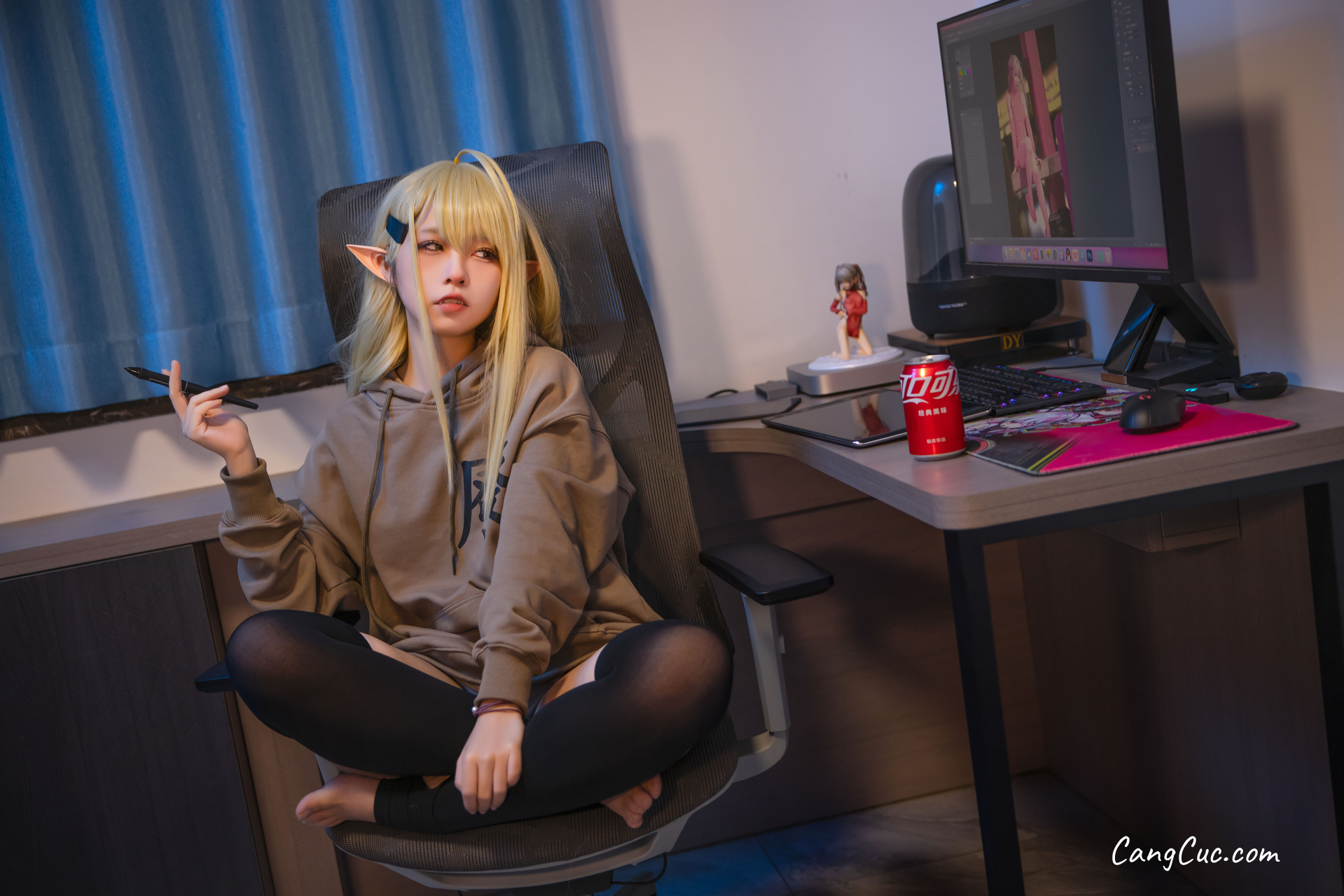 Coser@G44不会受伤 Vol.080: 水兰儿宅T