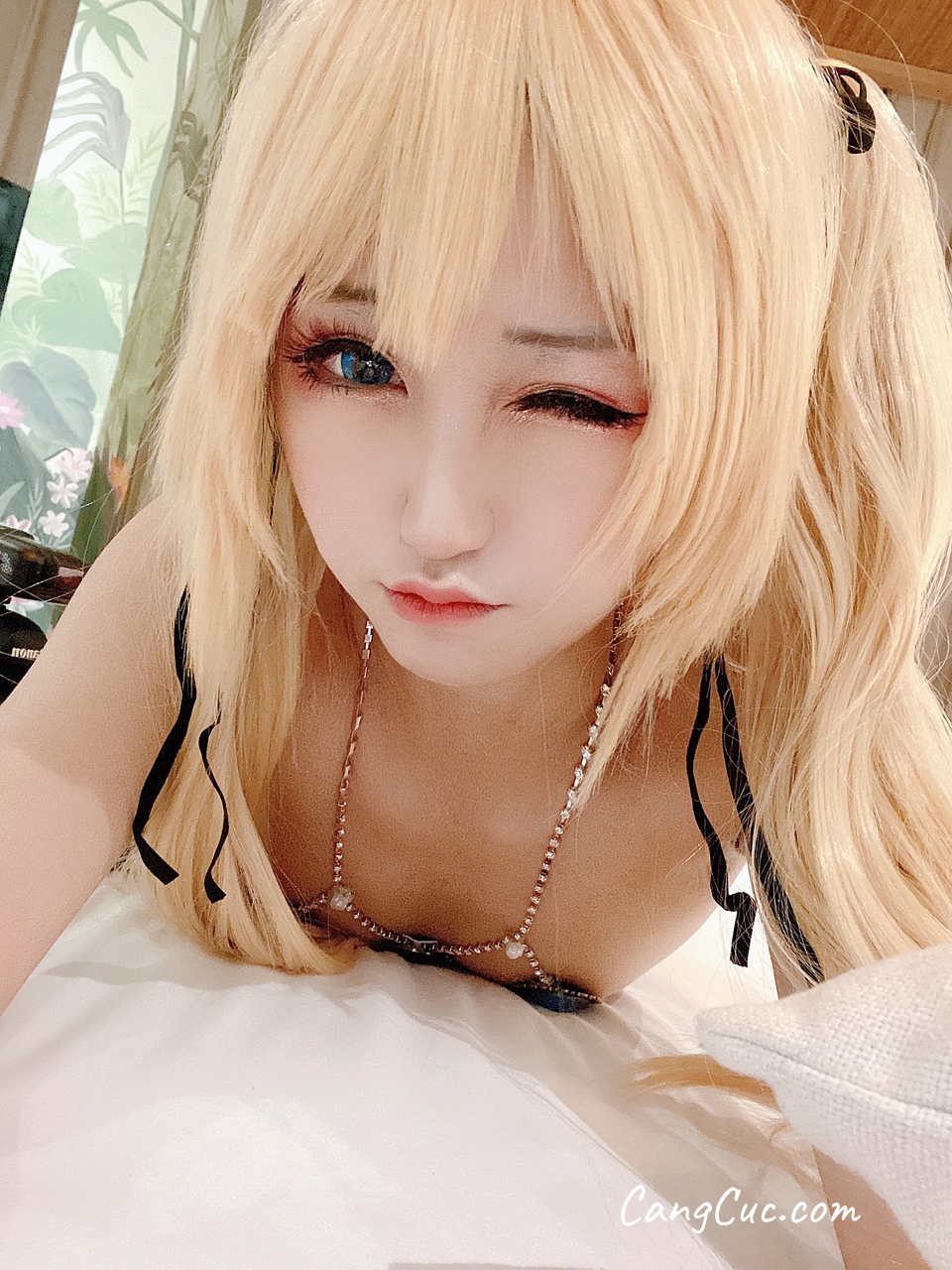Coser@KuukoW No.005 Marie Rose-Fortune Bikini Selfie Set