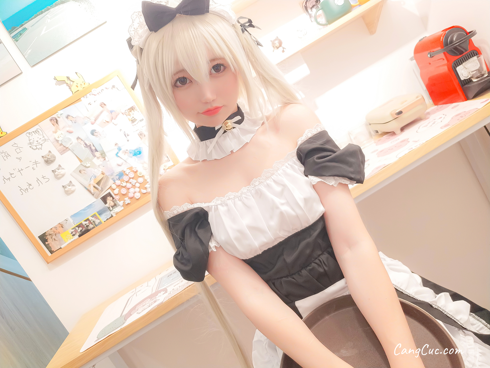 Coser@NAGISA魔物喵 – [Fantia] – お兄さん。。。お帰りなさい。。