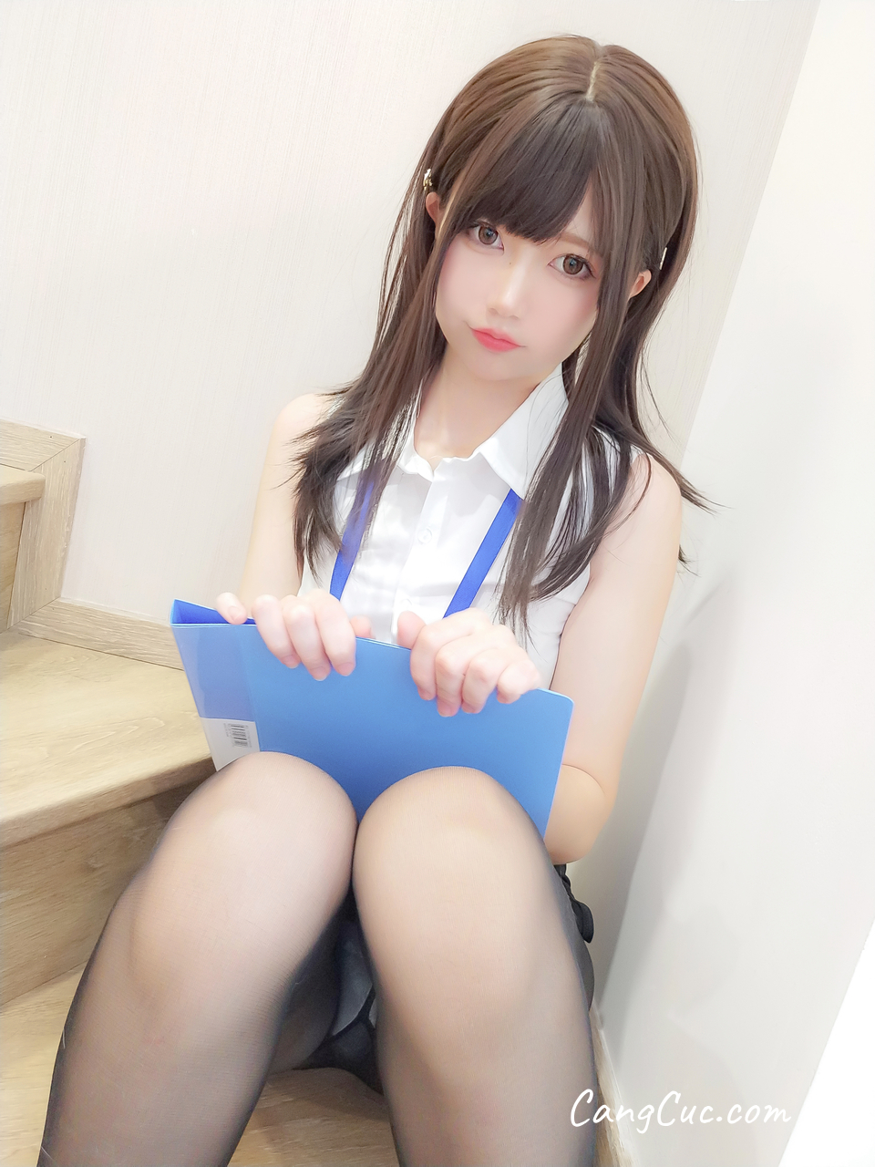 Coser@NAGISA魔物喵 – [Fantia] – 仕事中～