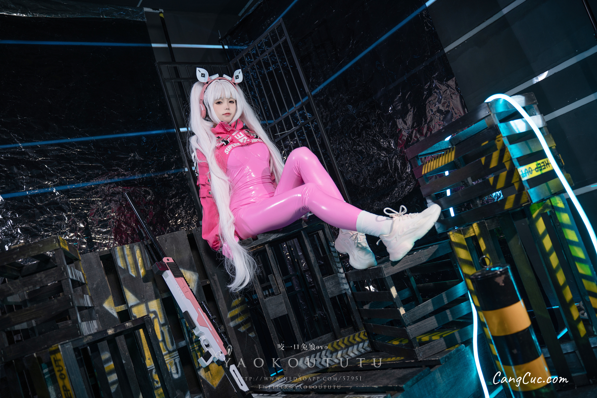 Coser@黏黏团子兔 – NIKKE：爱丽丝