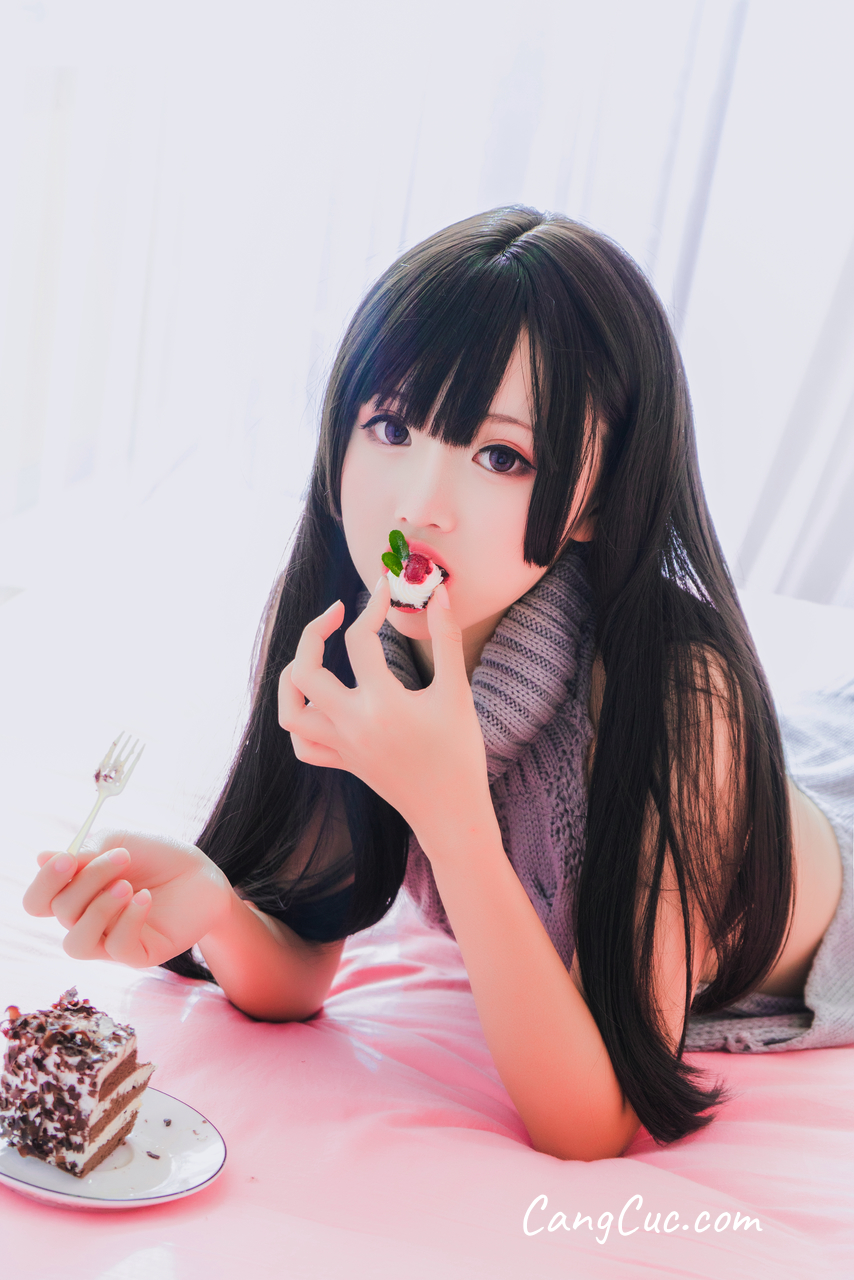 Coser@面饼仙儿 No.006: 露背毛衣