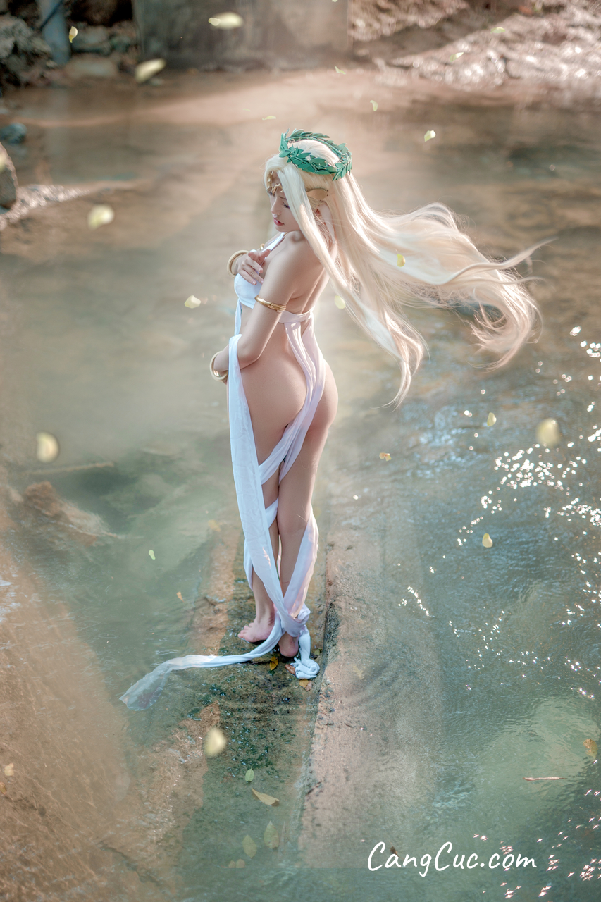 Coser@一笑芳香沁 No.027: 黑兽白精灵