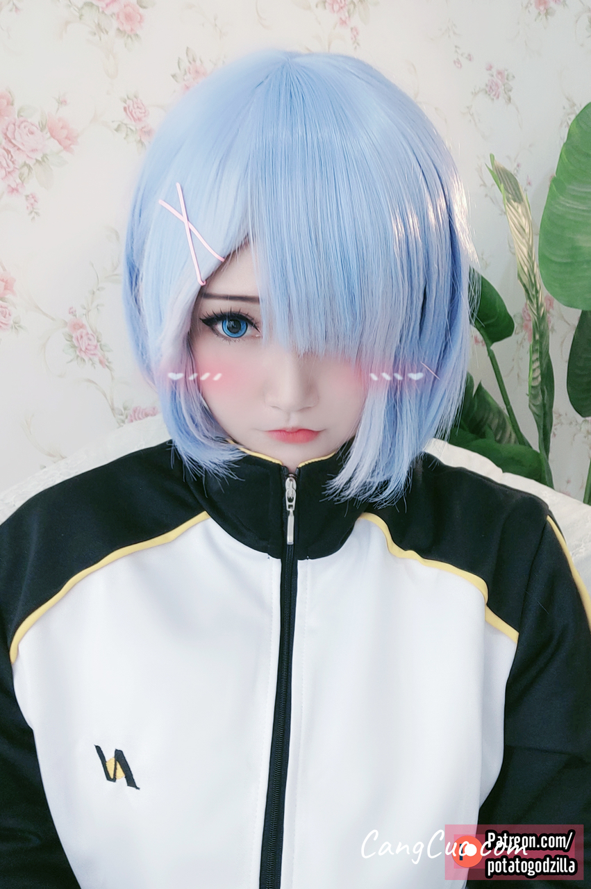 Coser@Potato Godzilla: Rem in Subaru Jacket