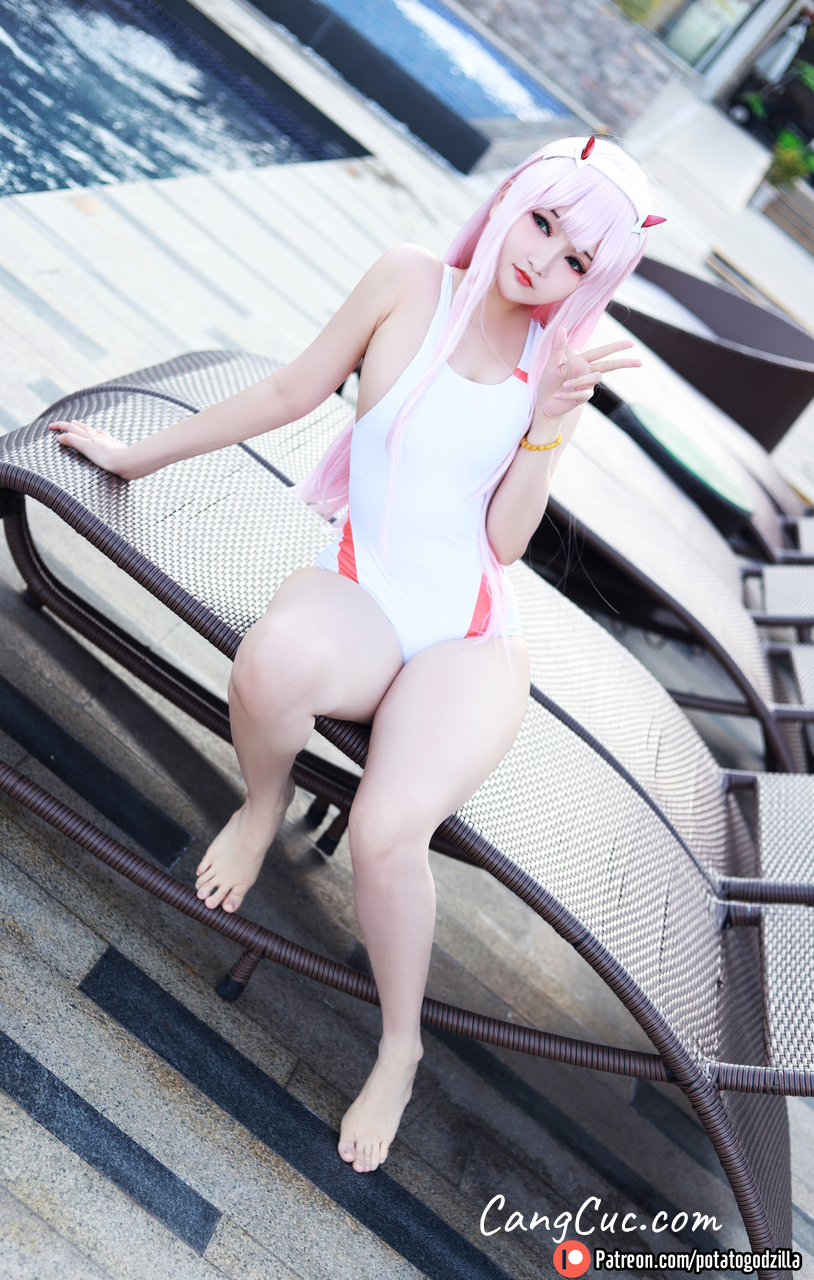 Coser@Potato Godzilla – Zero Two Swimsuit