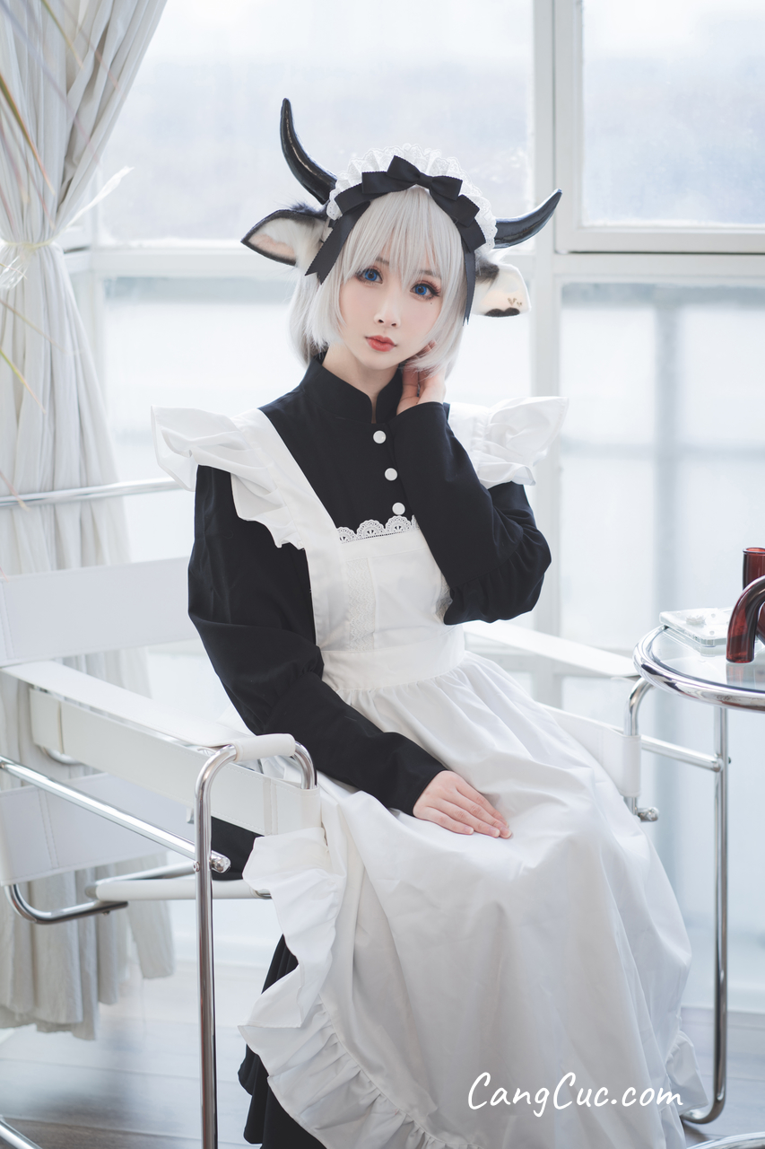 Coser@rioko凉凉子 Vol.063: 贴心的奶牛女仆