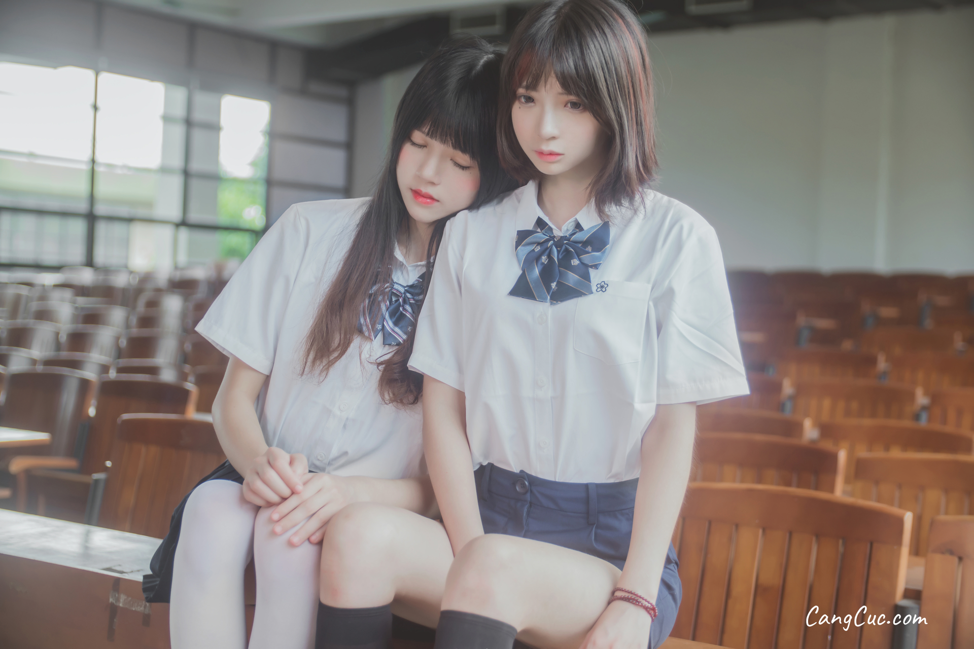 Coser@桜桃喵 Vol.002: JK百合1(桜桃喵&疯猫ss)