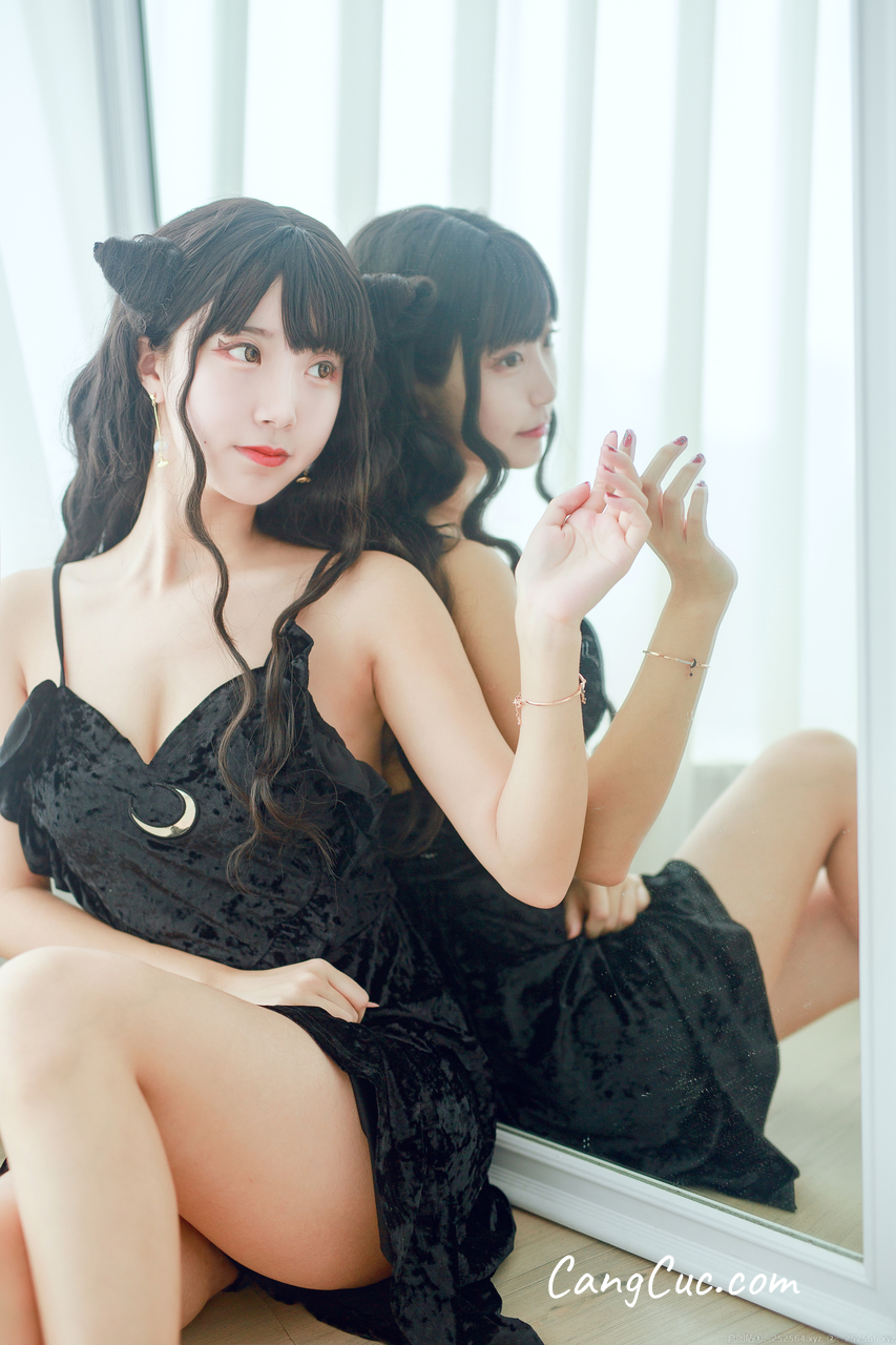 Coser@黑川 Vol.006: 小恶魔黑裙子
