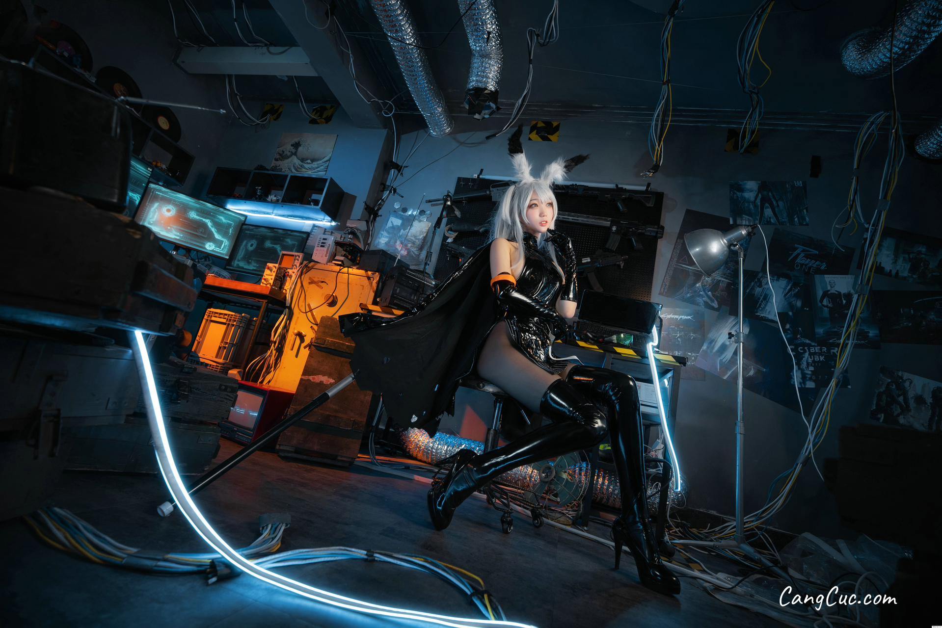Coser@周叽是可爱兔兔 Vol.014: 精二暴行