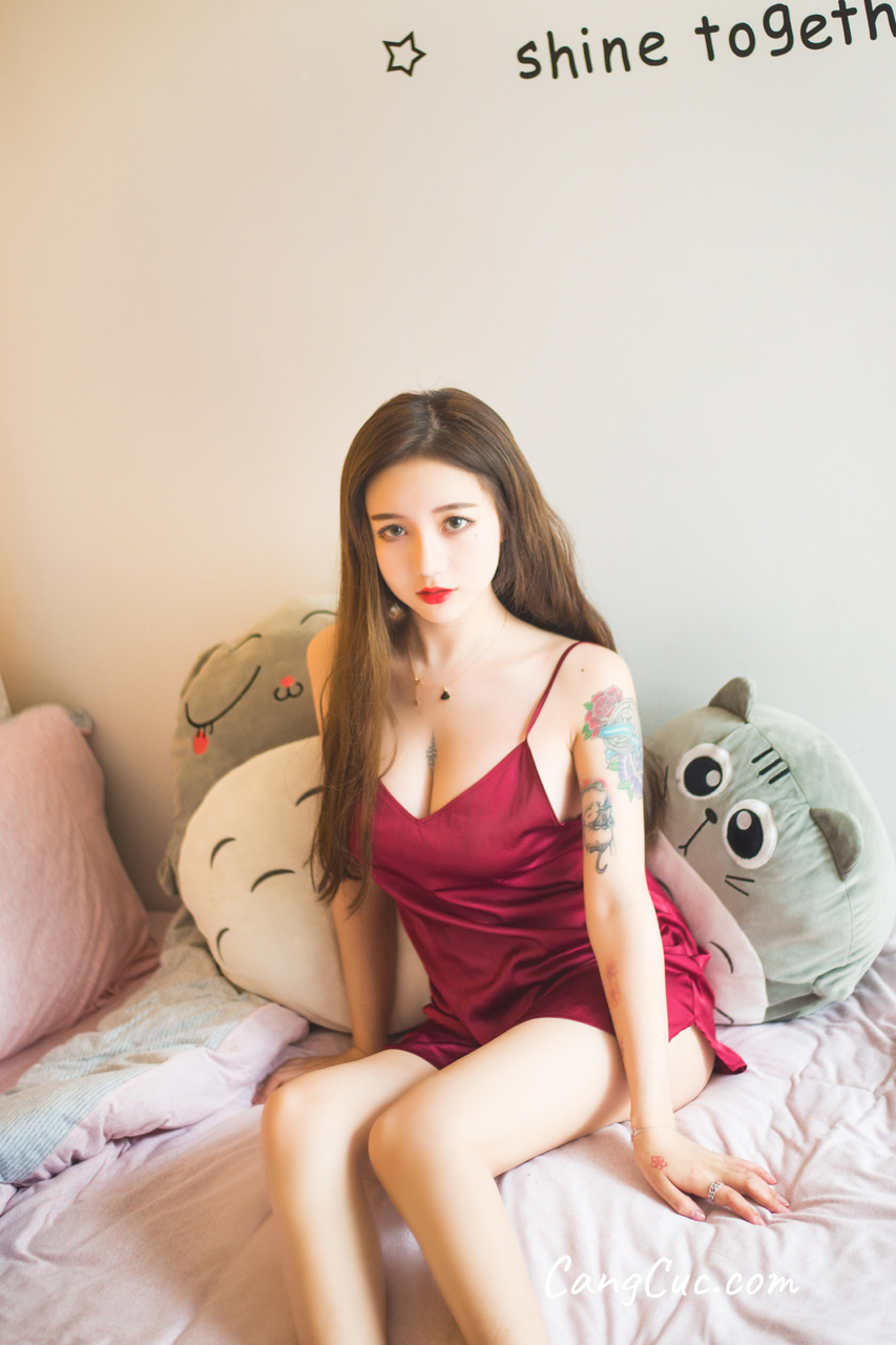 Coser@洛丽塔大哥 Vol.018 吊带睡衣