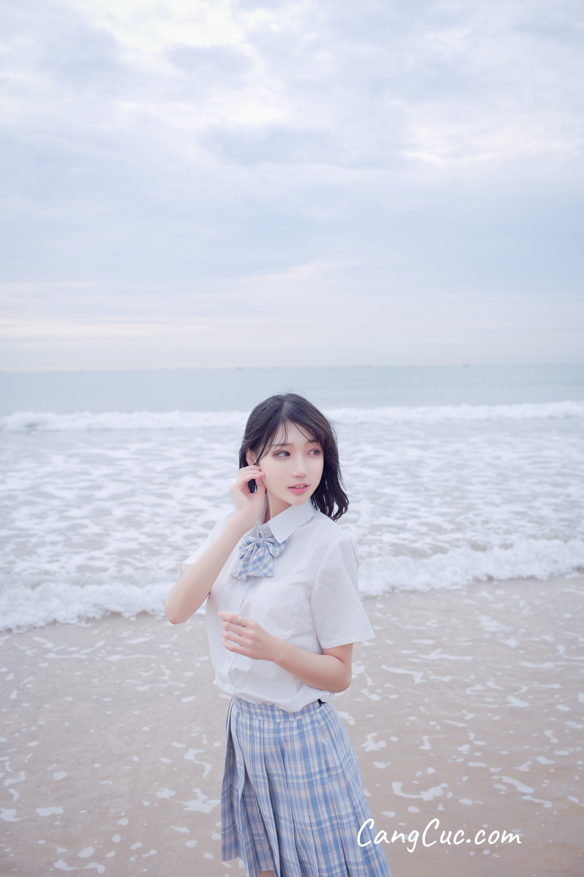 Coser@周叽是可爱兔兔 Vol.020: 海边JK