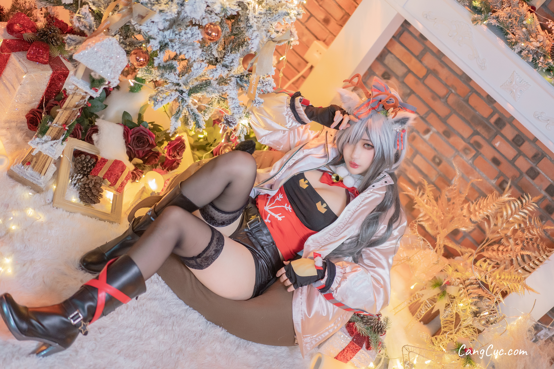 Coser@周叽是可爱兔兔 Vol.032: 圣诞黑丝兽耳