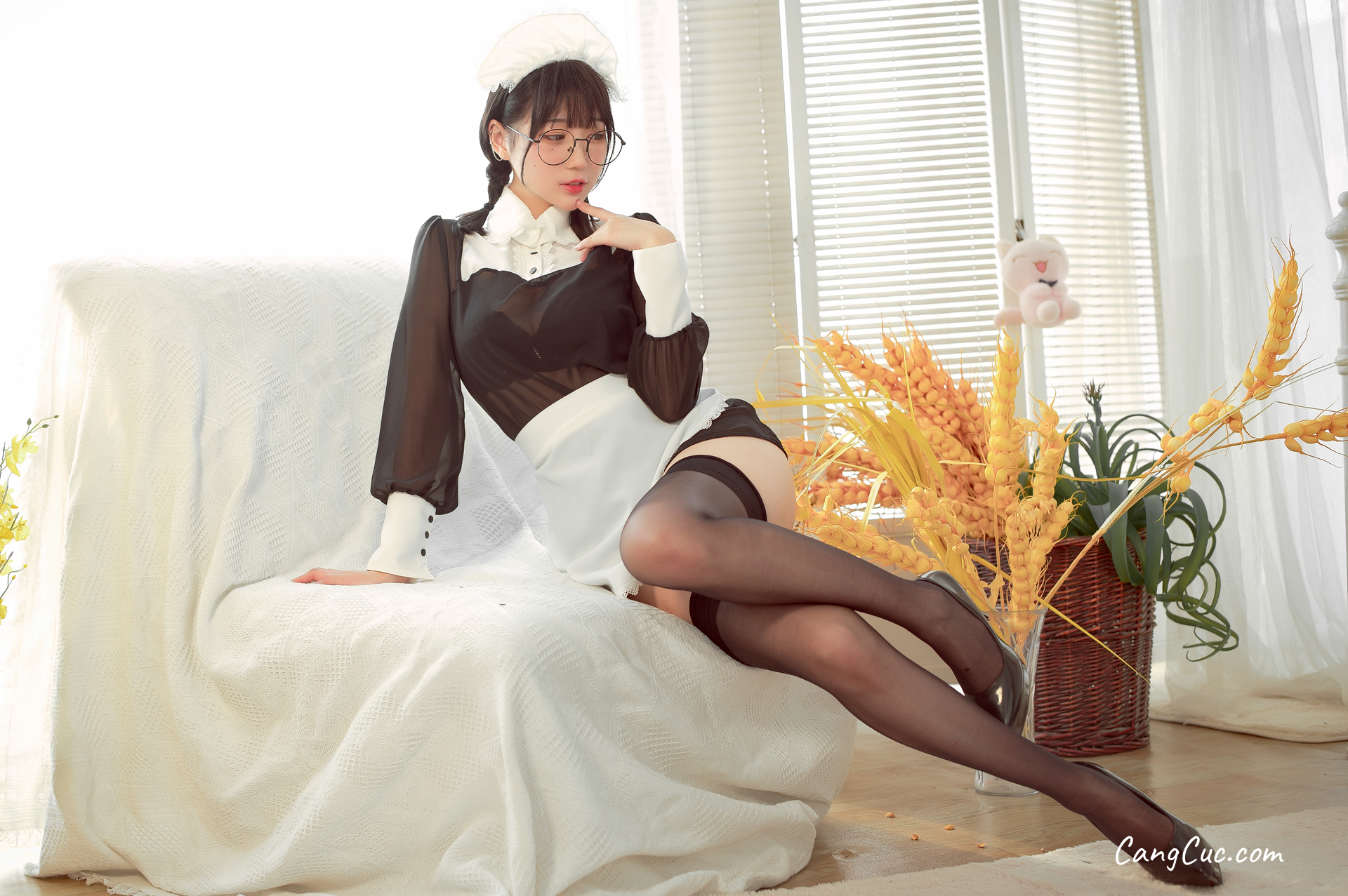 Coser@周叽是可爱兔兔 Vol.036: 眼镜女仆