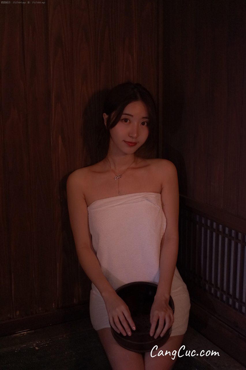 Coser@黑川 Vol.045: 浴巾