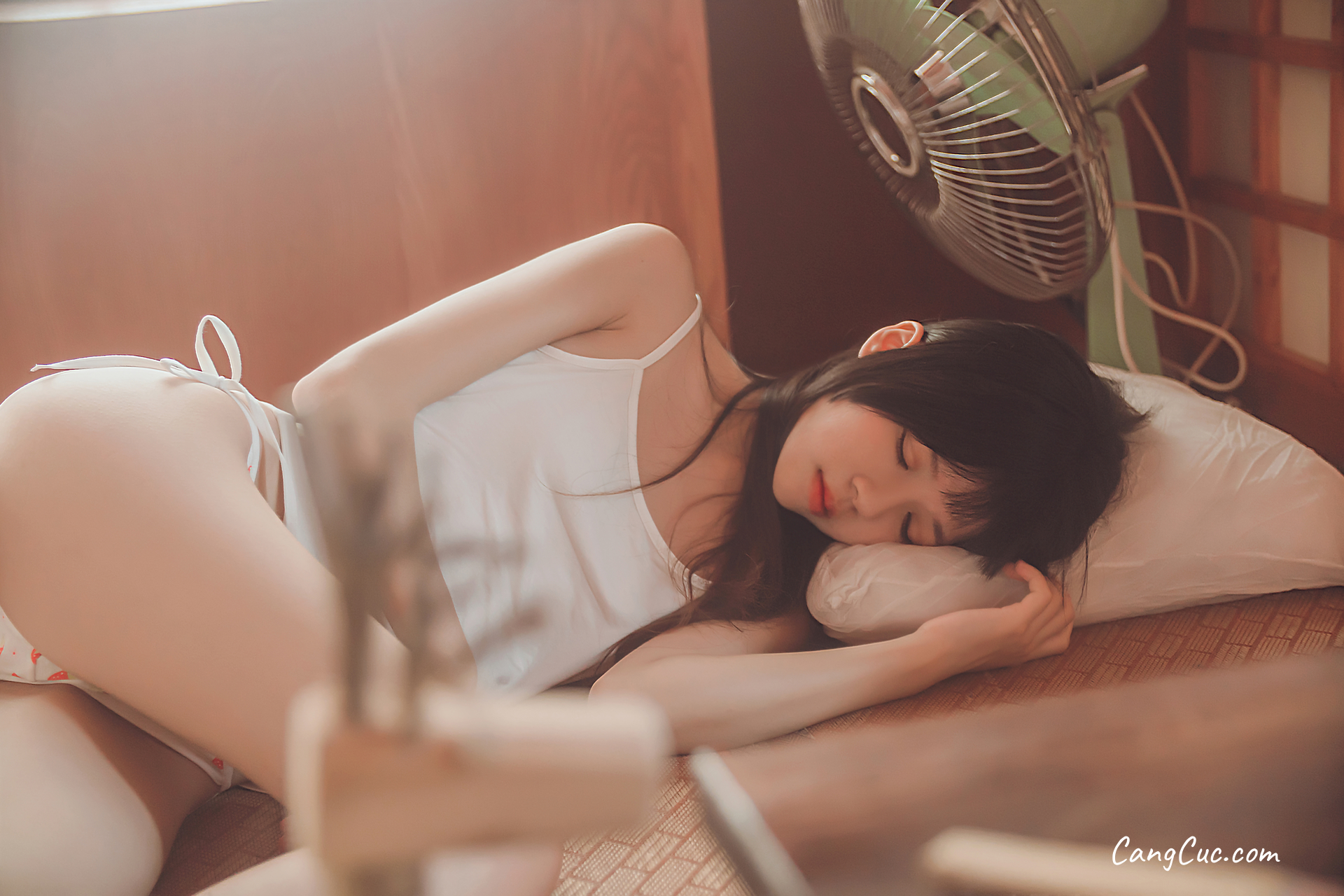 Coser@桜桃喵 Vol.076: 小背心换水手服