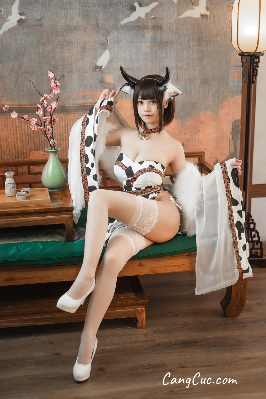 Coser@蜜汁猫裘 Vol.086: 奶牛