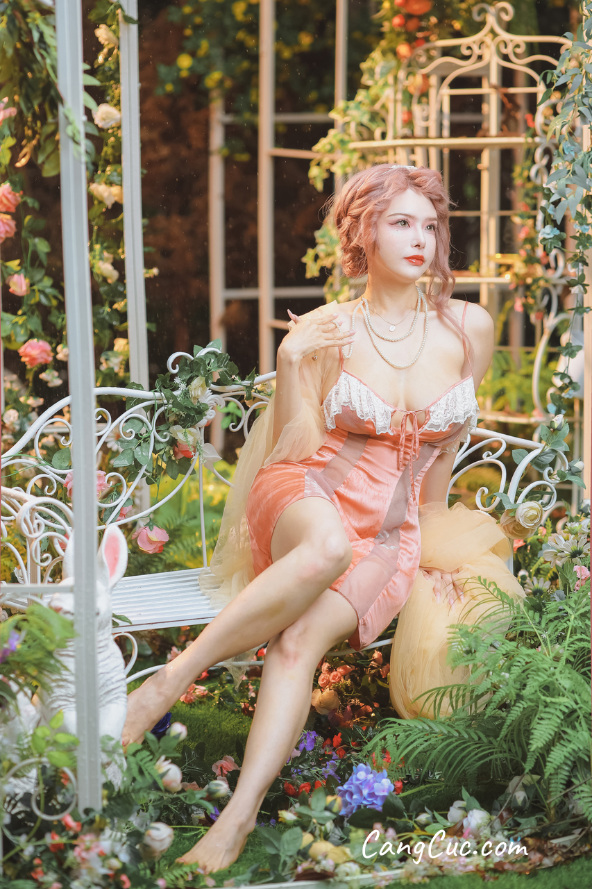 Coser@Xia Xiao Qiu Qiu Qiu (夏小秋秋秋) No.107: 花园嬉水
