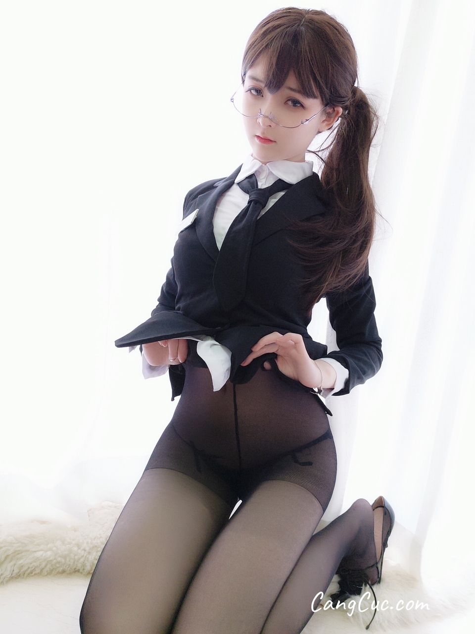 Coser@一小央泽 (yixiaoyangze): 助理姐姐