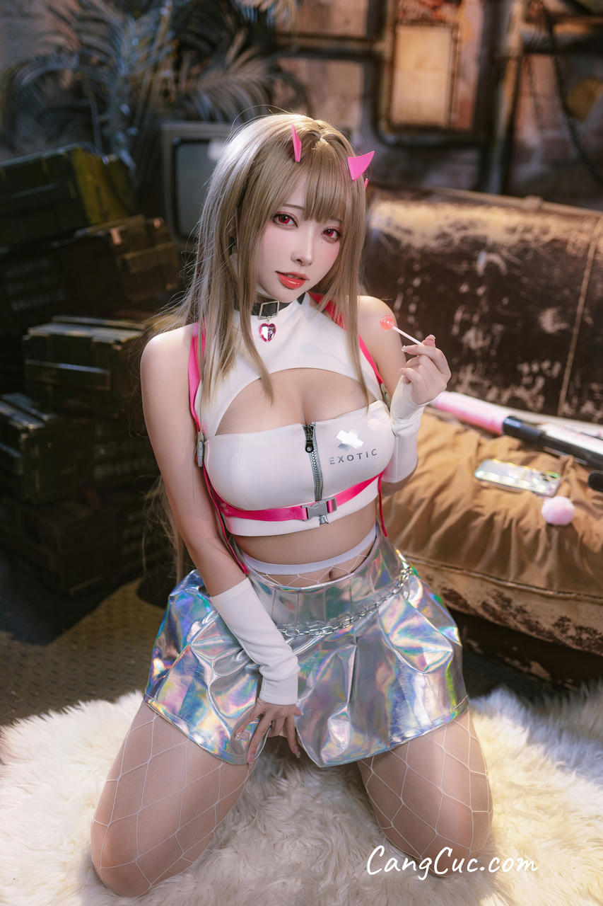 Coser@宮本桜 – 毒蛇
