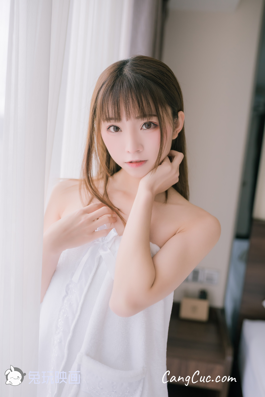 Cosplay@兔玩映画 Vol.019: 纯白浴巾