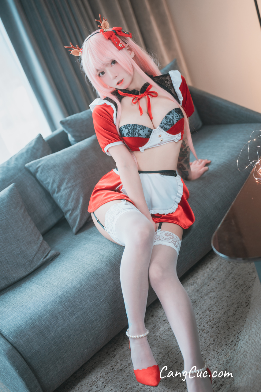 DJAWA Photo – Maruemon (마루에몽): “Red Velvet Valet”