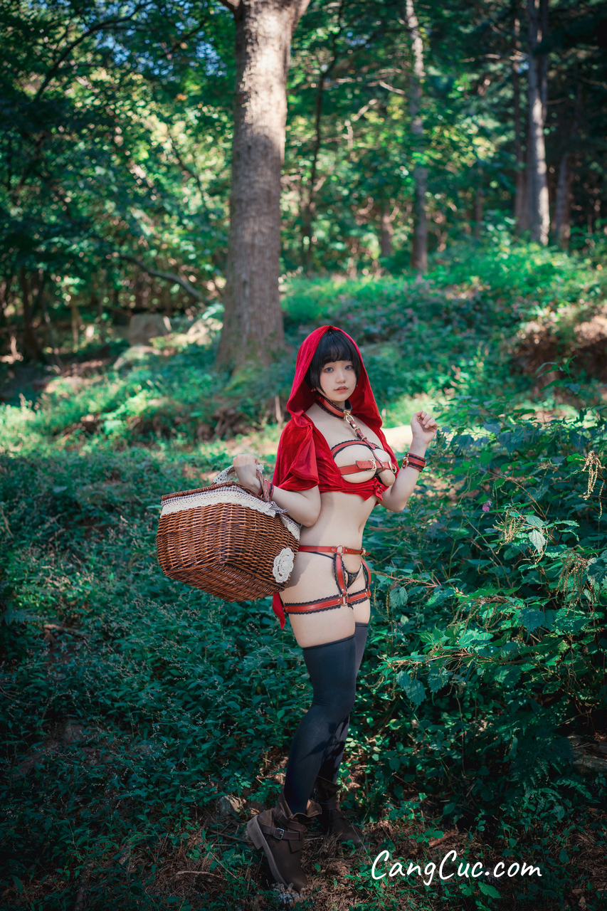 DJAWA Photo – Mimmi (밈미): “Naughty Red Hiring Hood”