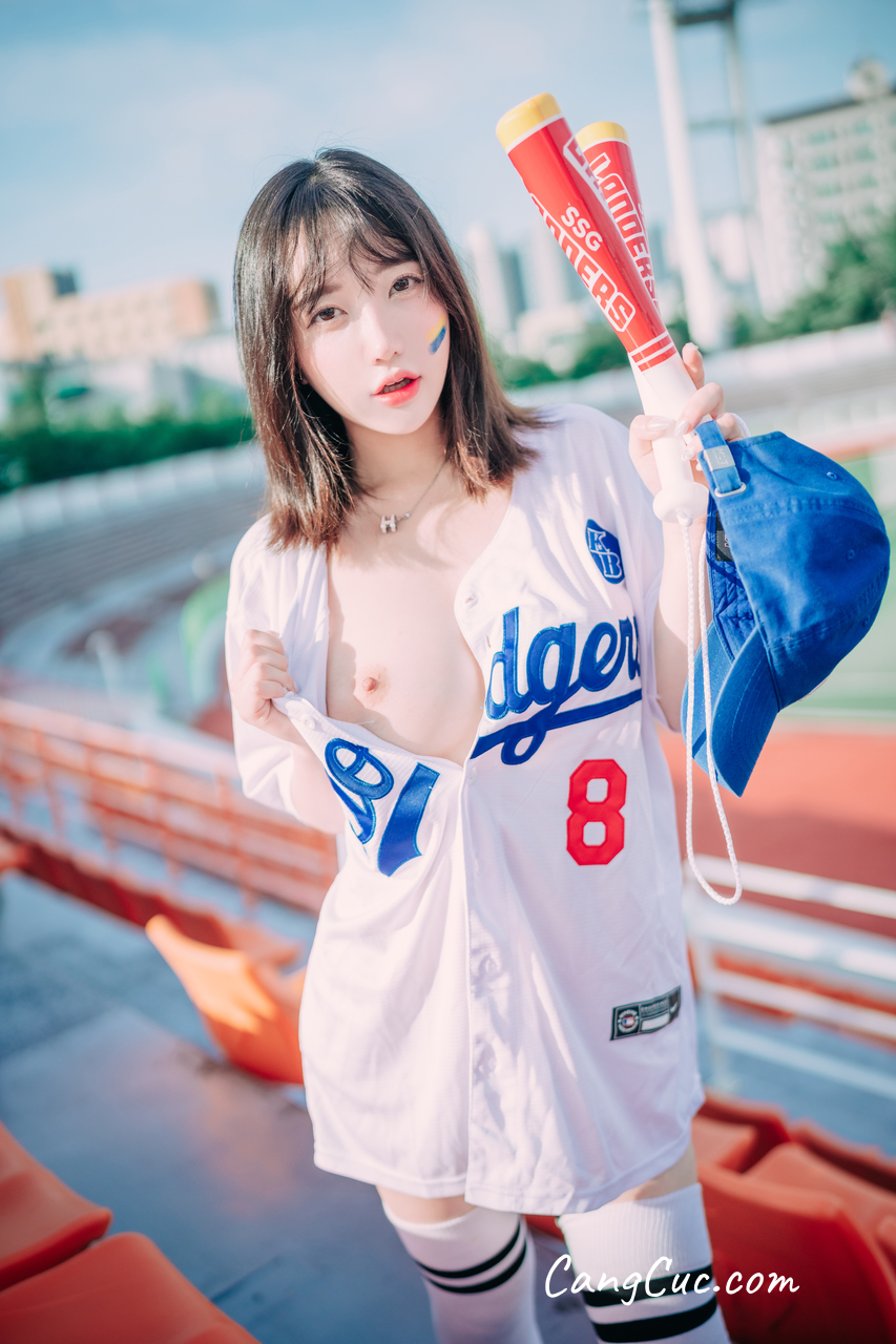anh-dep-gai-xinh/djawa-photo-son-ye-eun-cheer-up-in-the-summer