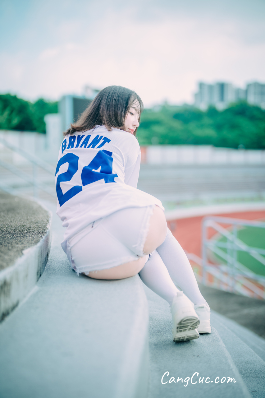 anh-dep-gai-xinh/djawa-photo-son-ye-eun-cheer-up-in-the-summer