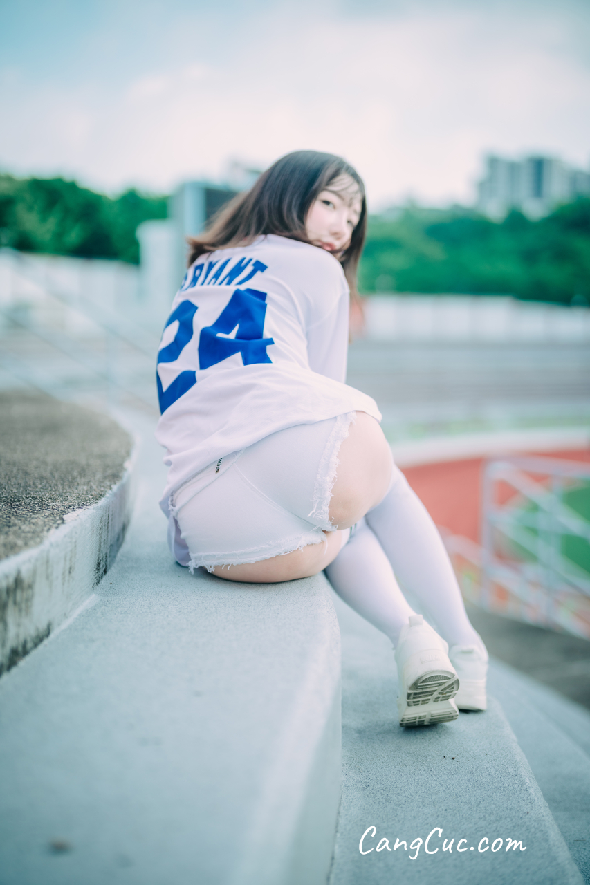 anh-dep-gai-xinh/djawa-photo-son-ye-eun-cheer-up-in-the-summer